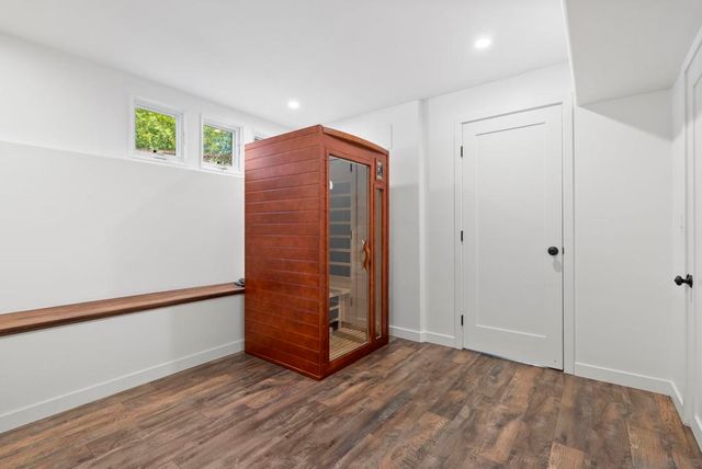 10409 Grandview Dr, La Mesa, CA 91941