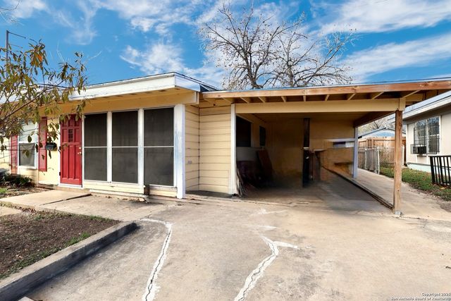 335 Yolanda, San Antonio, TX 78228