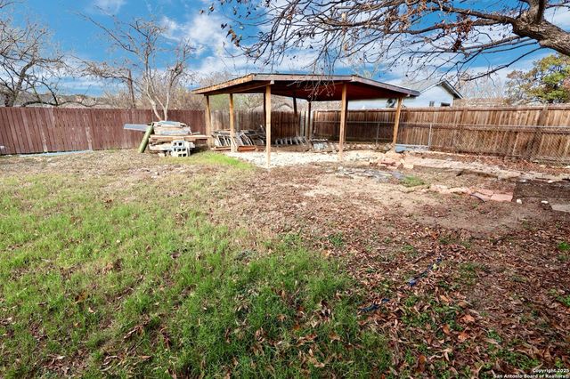 335 Yolanda, San Antonio, TX 78228