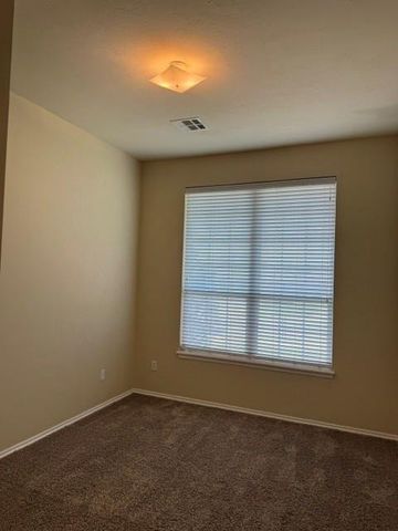 2217 SE 7th Street, Moore, OK 73160