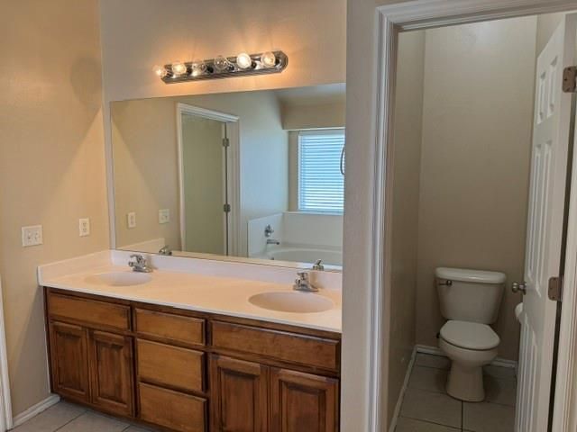 2217 SE 7th Street, Moore, OK 73160