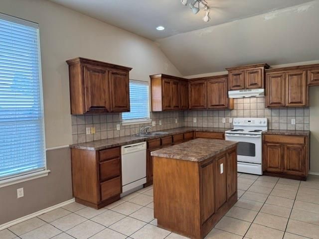 2217 SE 7th Street, Moore, OK 73160
