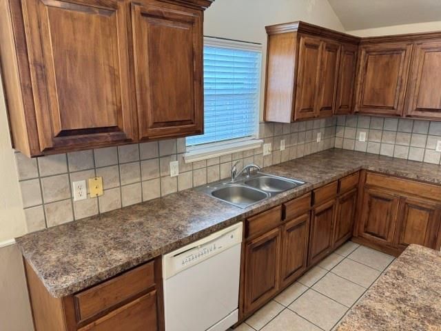 2217 SE 7th Street, Moore, OK 73160