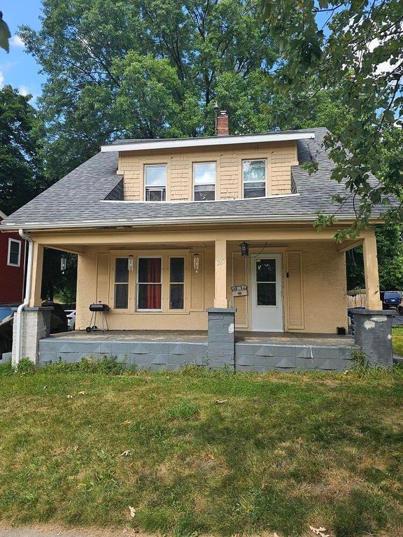 261 E Emmett Street E, Battle Creek, MI 49017