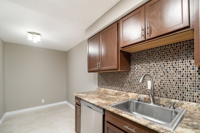 500 Paragon Mills Rd Apt N1, Nashville, TN 37211