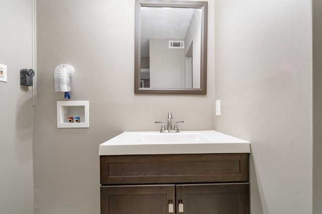 500 Paragon Mills Rd Apt N1, Nashville, TN 37211