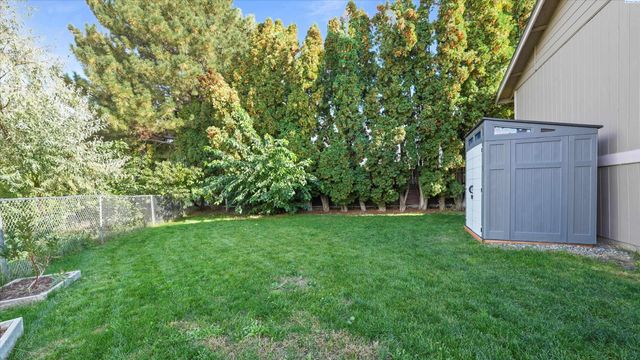 1547 Tieton Ct, Richland, WA 99352