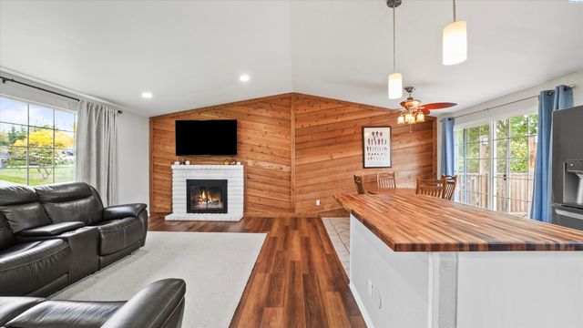 1547 Tieton Ct, Richland, WA 99352