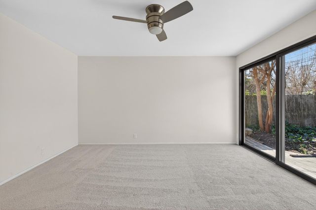 7511 Oakcreek Dr, Stockton, CA 95207