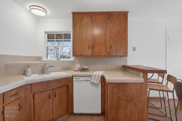 7511 Oakcreek Dr, Stockton, CA 95207