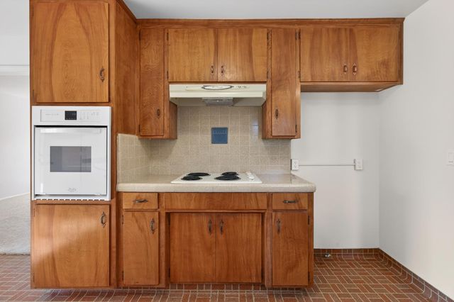 7511 Oakcreek Dr, Stockton, CA 95207