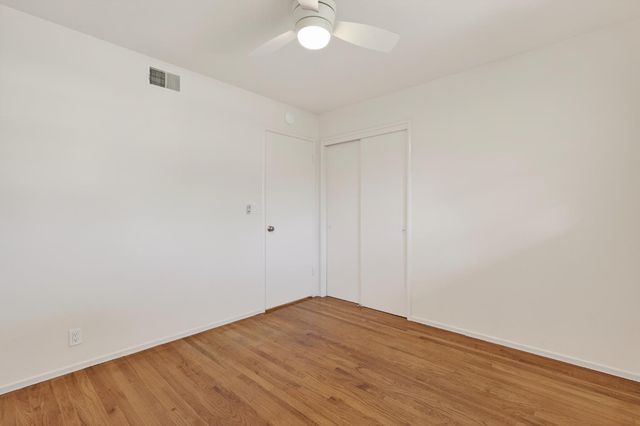 7511 Oakcreek Dr, Stockton, CA 95207