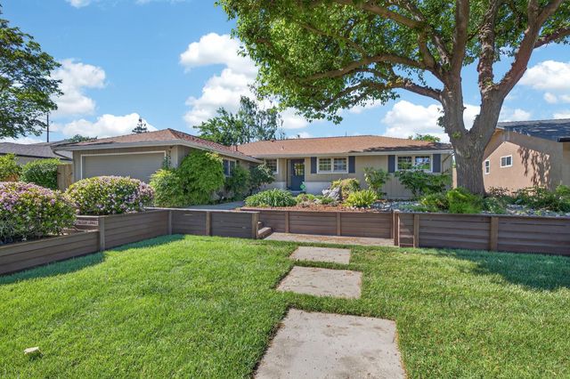 7511 Oakcreek Dr, Stockton, CA 95207