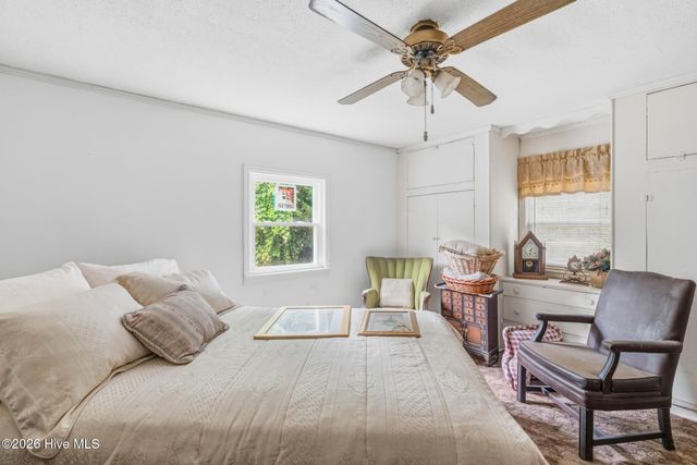 704 E Hamlet Avenue, Hamlet, NC 28345