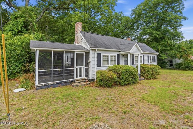 704 E Hamlet Avenue, Hamlet, NC 28345