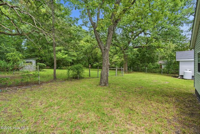 704 E Hamlet Avenue, Hamlet, NC 28345