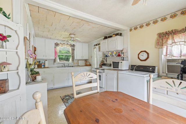 704 E Hamlet Avenue, Hamlet, NC 28345