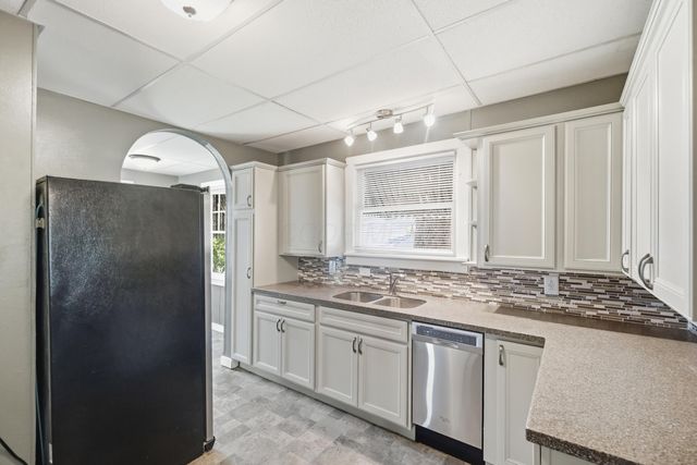 125 W Lincoln Avenue, Bellefontaine, OH 43311