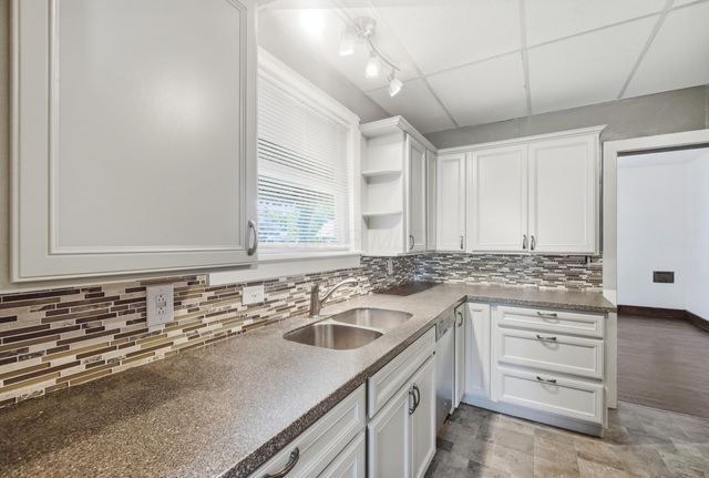 125 W Lincoln Avenue, Bellefontaine, OH 43311