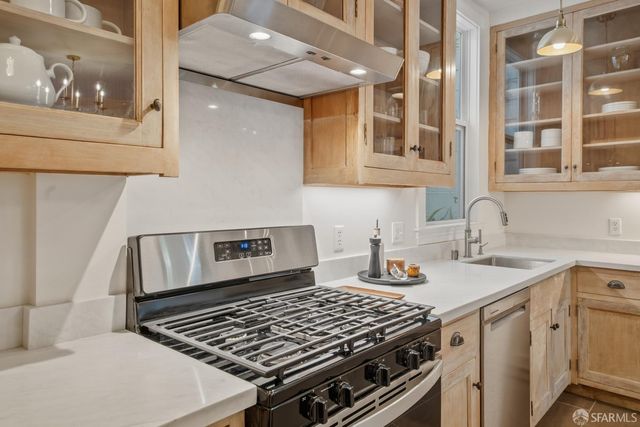3944 18th Street, San Francisco, CA 94114