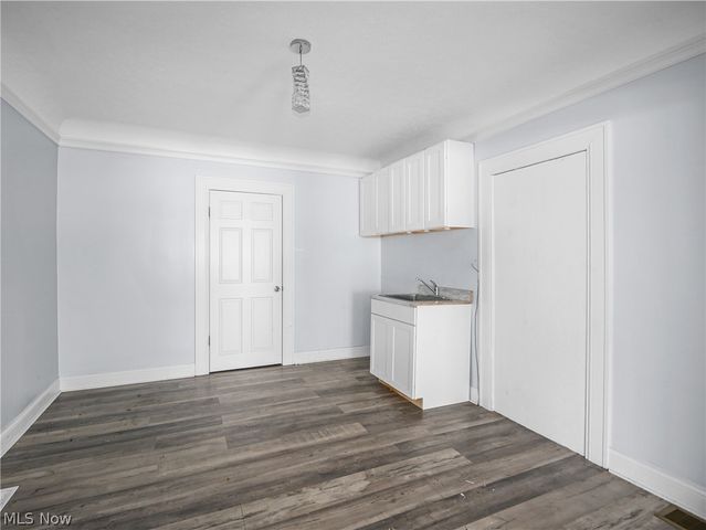 28 Jennette Drive, Youngstown, OH 44512