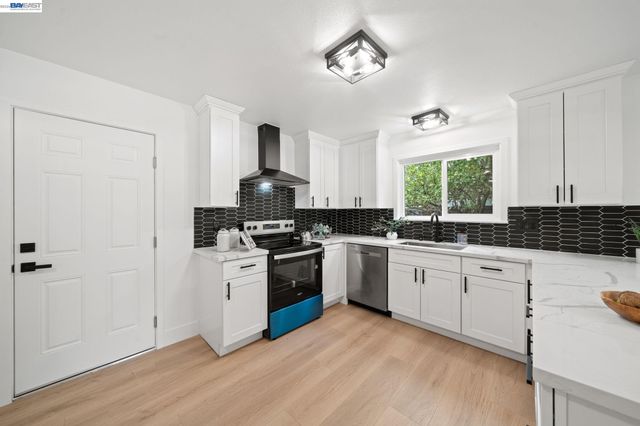 1602 Endriss Dr, Martinez, CA 94553