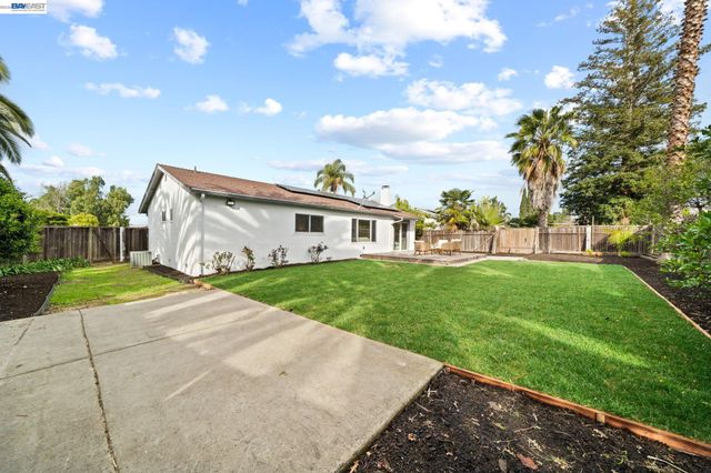 1602 Endriss Dr, Martinez, CA 94553
