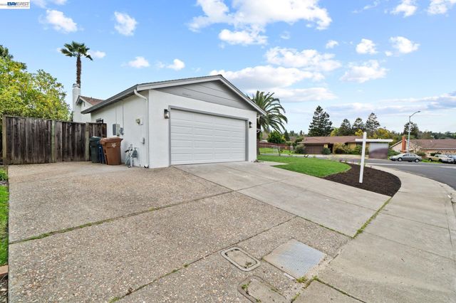 1602 Endriss Dr, Martinez, CA 94553