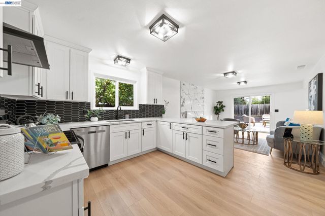 1602 Endriss Dr, Martinez, CA 94553