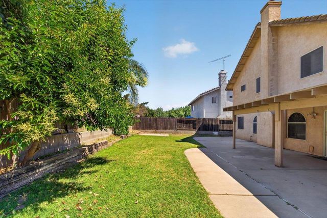 294 New Ct, Oakdale, CA 95361