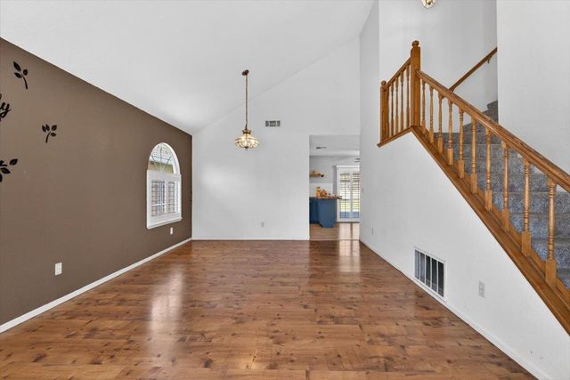 294 New Ct, Oakdale, CA 95361
