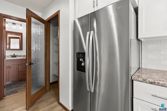 2505 S Kinderhook Ave Avenue, Sioux Falls, SD 57106