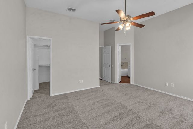 11829 Gold Creek Drive E, Fort Worth, TX 76244