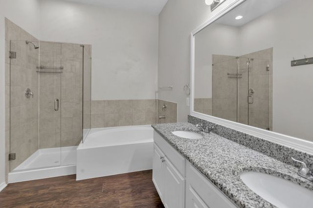 11829 Gold Creek Drive E, Fort Worth, TX 76244