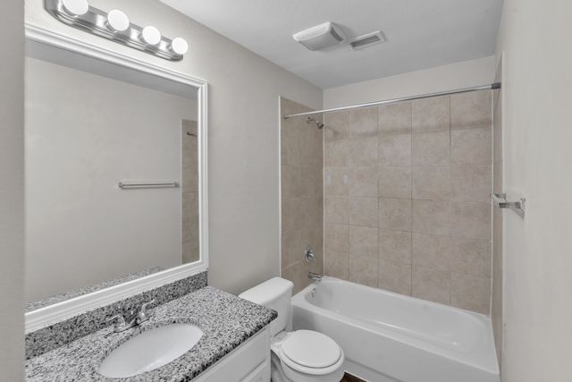 11829 Gold Creek Drive E, Fort Worth, TX 76244