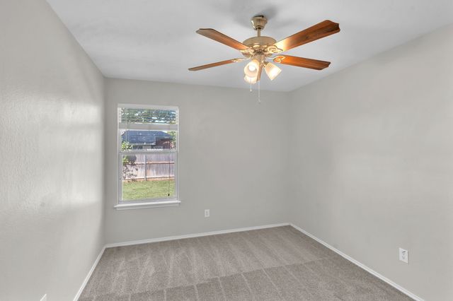 11829 Gold Creek Drive E, Fort Worth, TX 76244