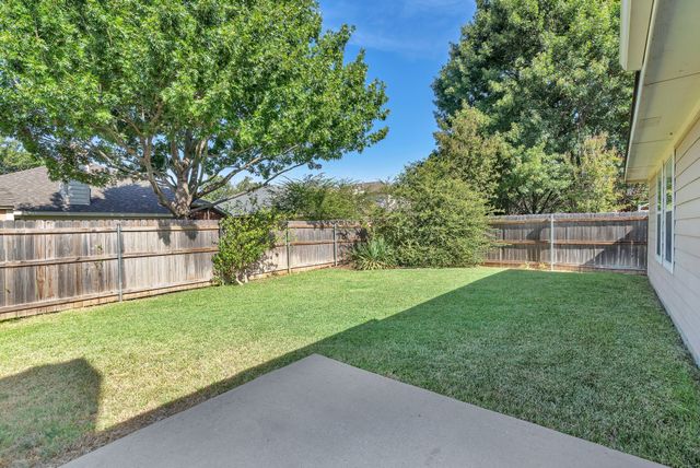 11829 Gold Creek Drive E, Fort Worth, TX 76244