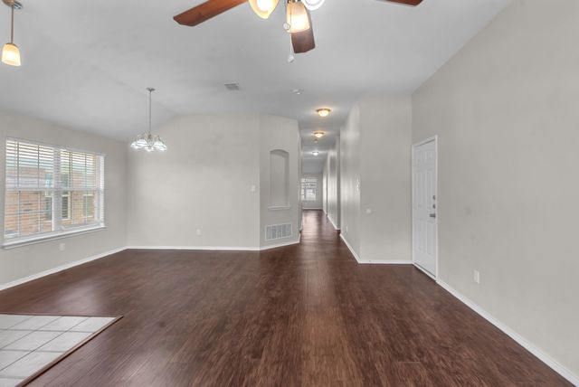 11829 Gold Creek Drive E, Fort Worth, TX 76244