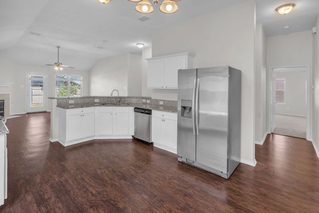 11829 Gold Creek Drive E, Fort Worth, TX 76244