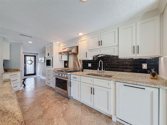 5101 GALLEON COURT, New Port Richey, FL 34652