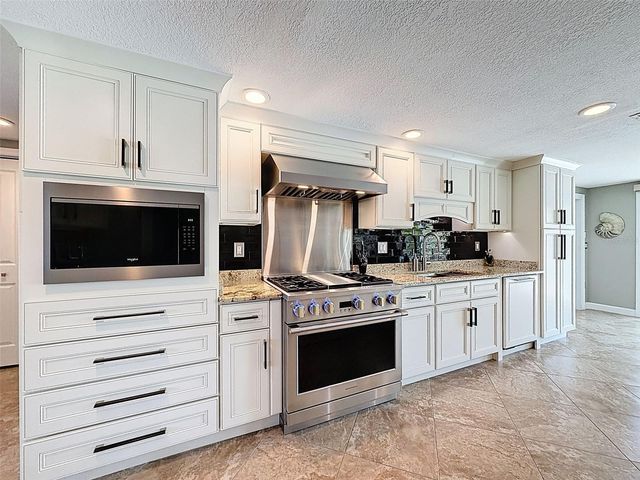 5101 GALLEON COURT, New Port Richey, FL 34652