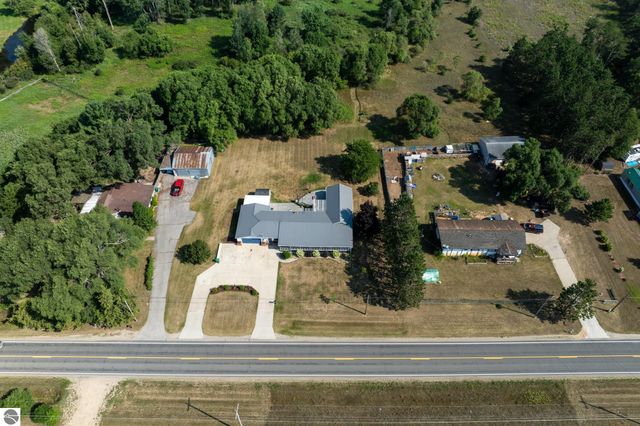 5806 W Weidman Road, Weidman, MI 48893