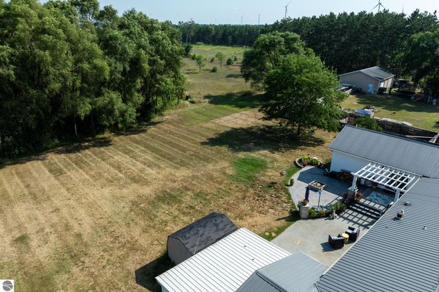 5806 W Weidman Road, Weidman, MI 48893
