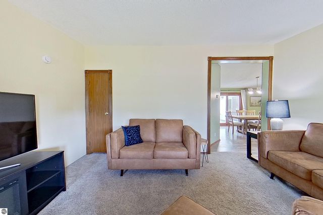 5806 W Weidman Road, Weidman, MI 48893