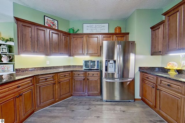 5806 W Weidman Road, Weidman, MI 48893