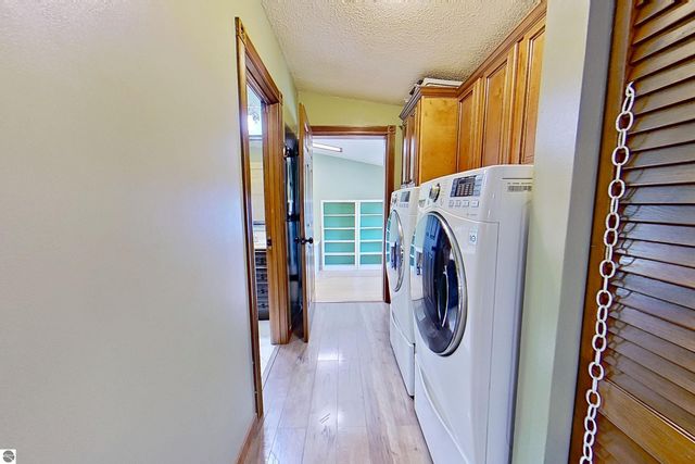 5806 W Weidman Road, Weidman, MI 48893