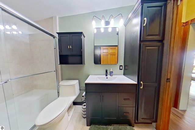 5806 W Weidman Road, Weidman, MI 48893
