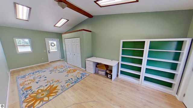 5806 W Weidman Road, Weidman, MI 48893
