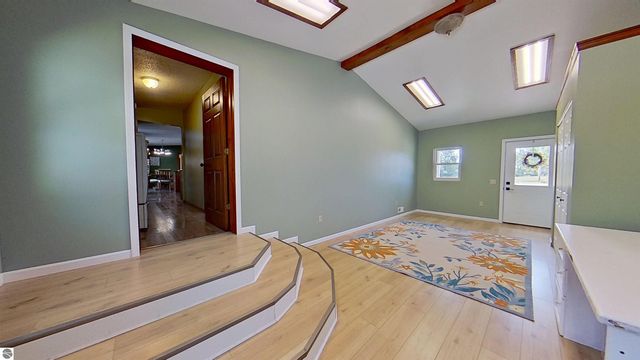 5806 W Weidman Road, Weidman, MI 48893