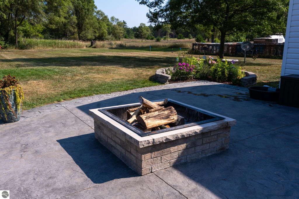 Image 15 of property listing at 5806 W Weidman Road, Weidman, MI 48893